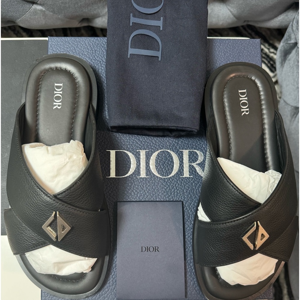 Dior Homme
Logo Plaque Open-Toe Sandals size 40 (US 7) .